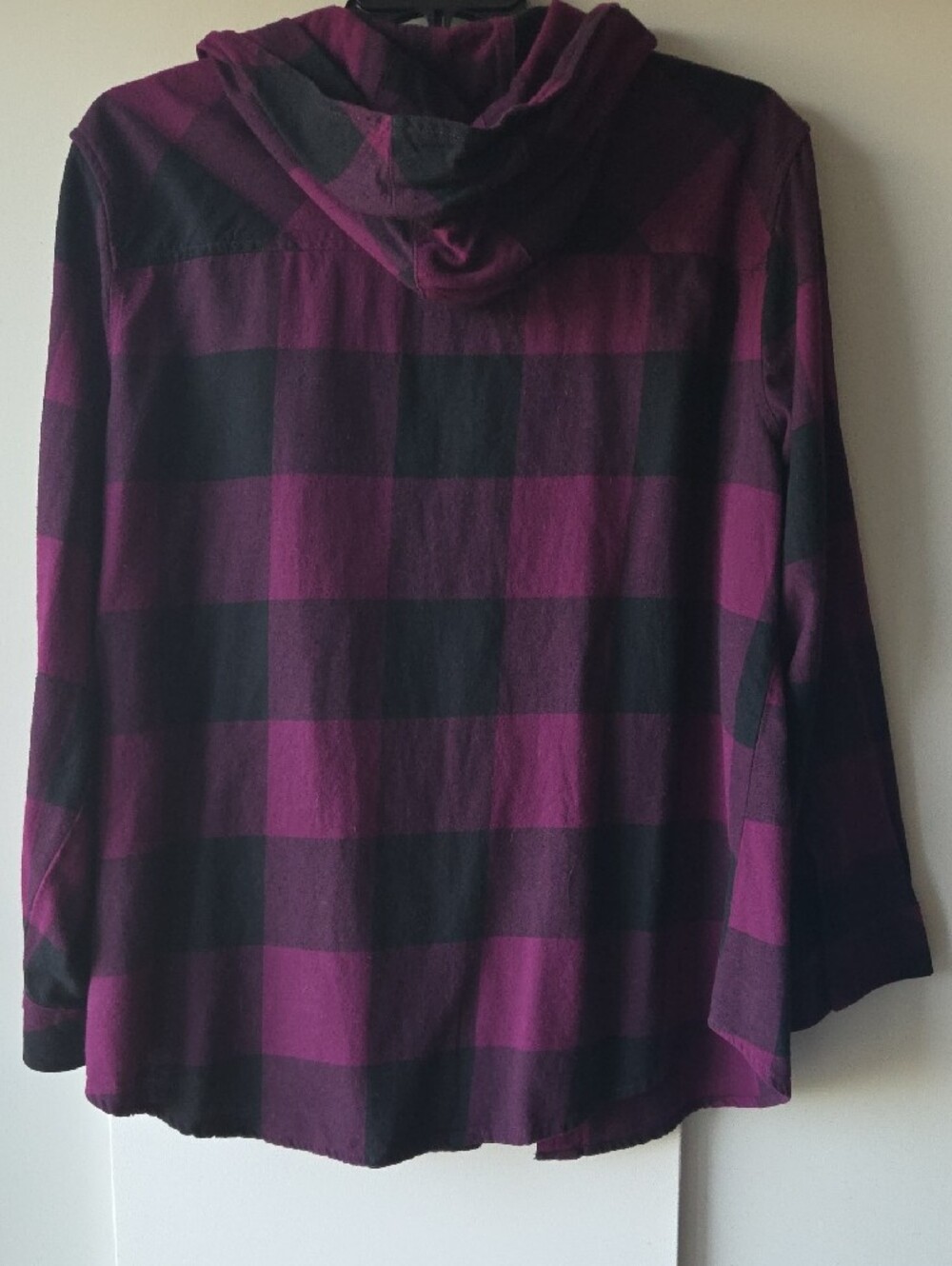 Women's Hooded Buffalo Plaid Button-Down Shacket - Purple/Black